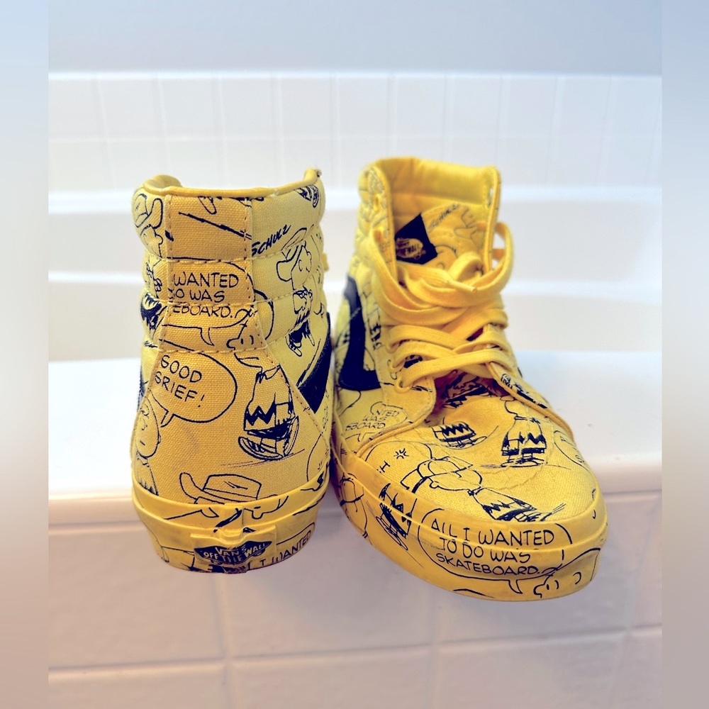 Limited edition Peanuts Vans